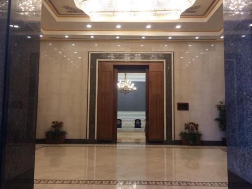 P-Police-Academy-Salon